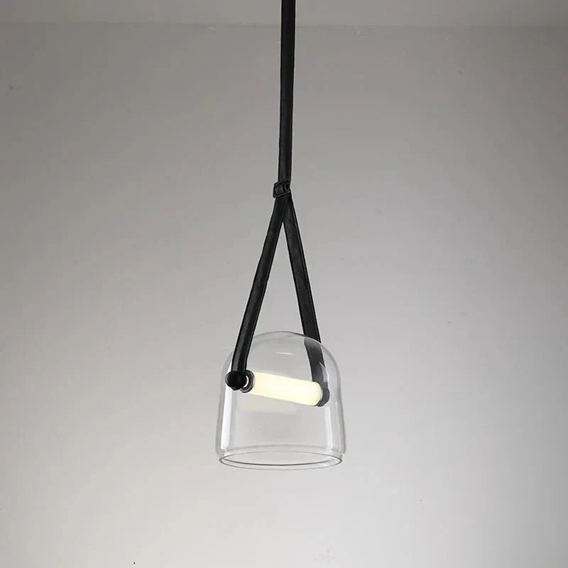 Glowsphere – Élégant Lustre en Verre pour Espaces Luxueux
