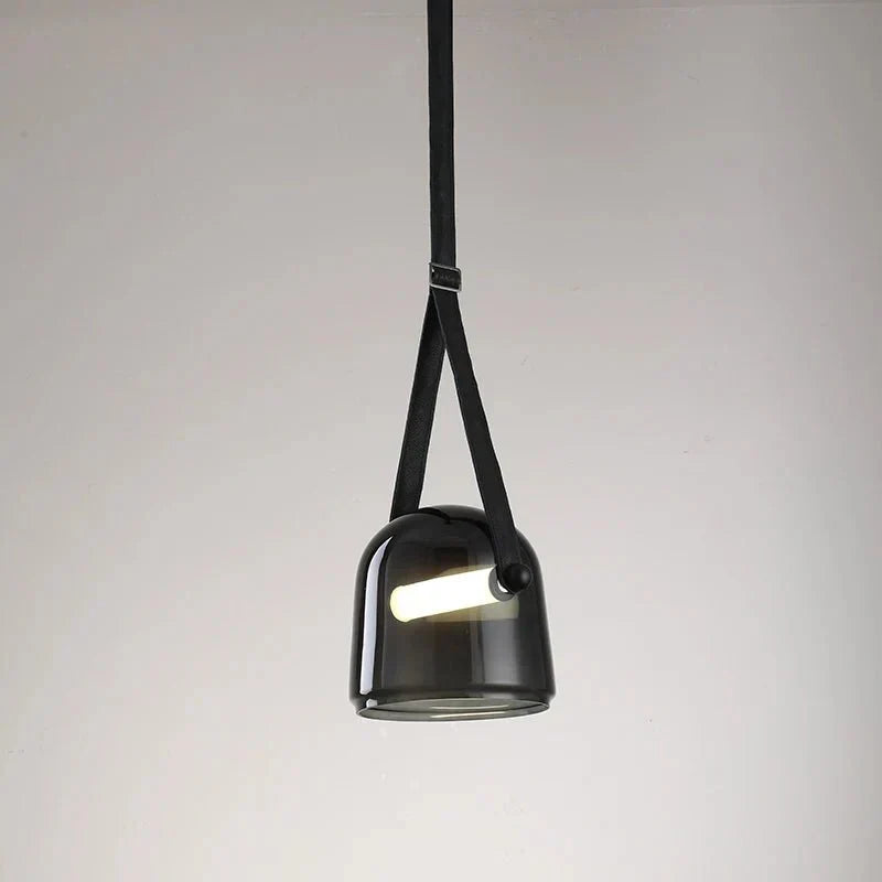 Glowsphere – Élégant Lustre en Verre pour Espaces Luxueux